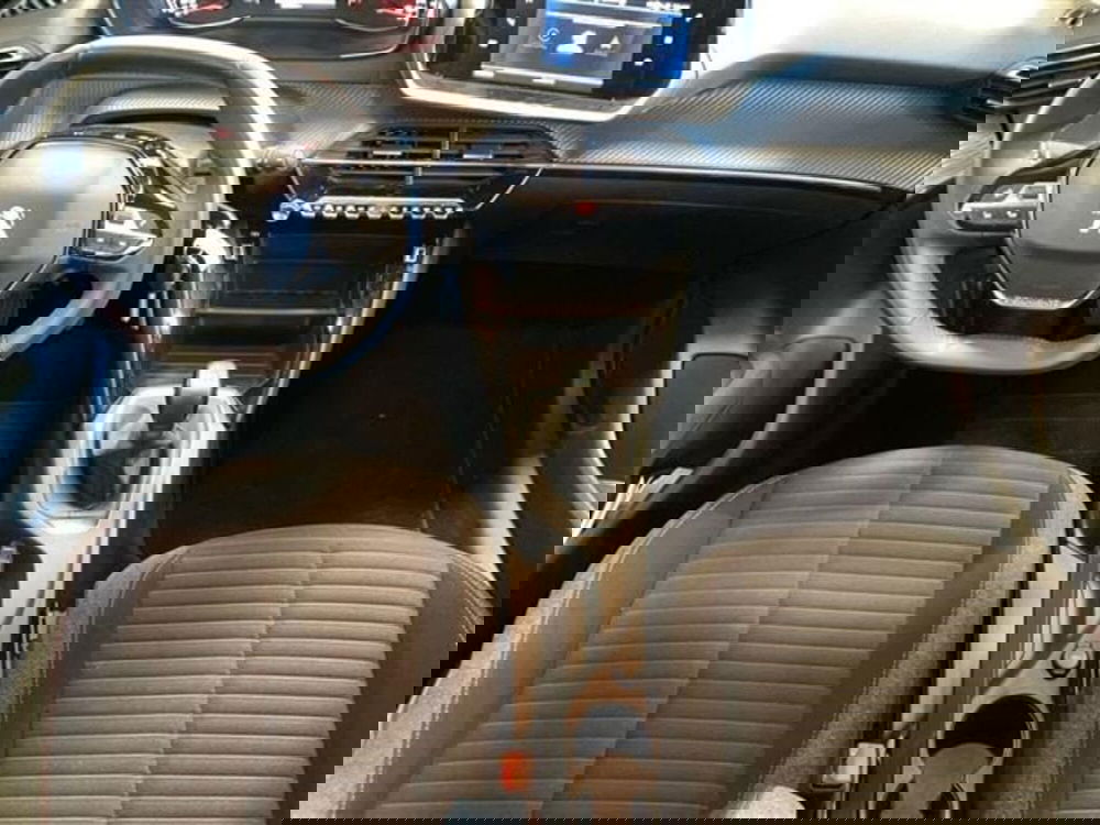 Peugeot 208 usata a Como (9)