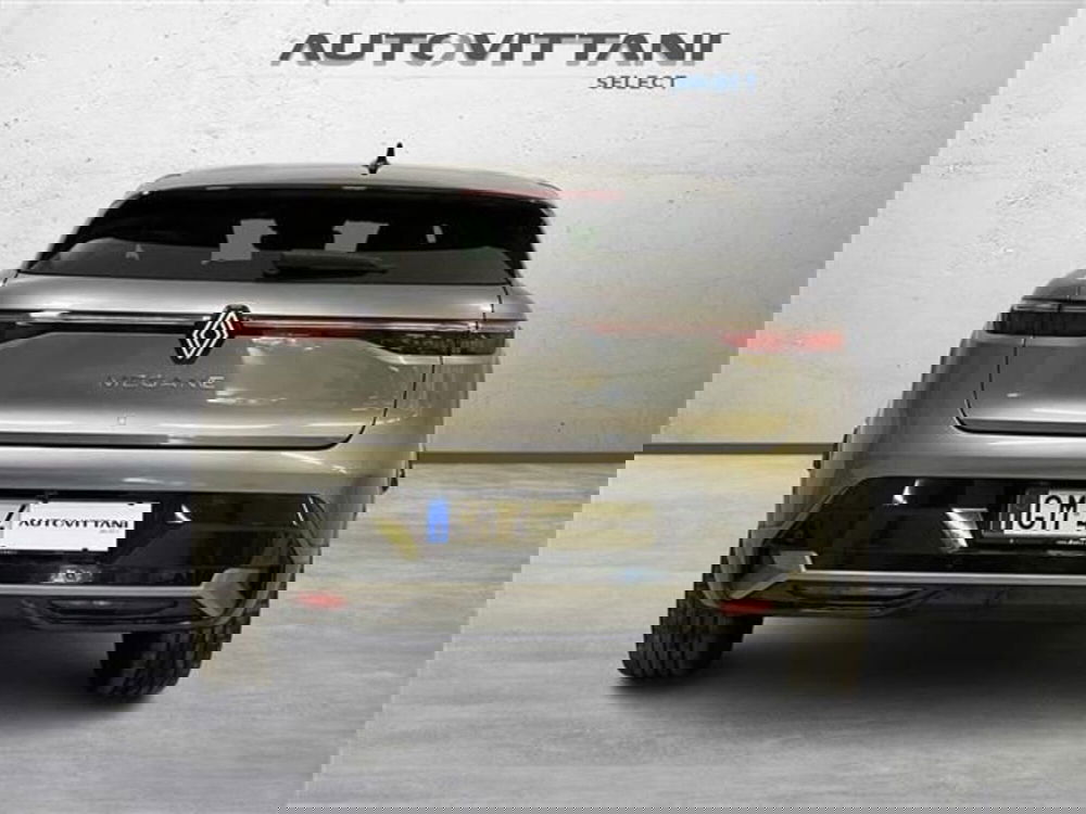 Renault Megane E-Tech Electric usata a Como (4)