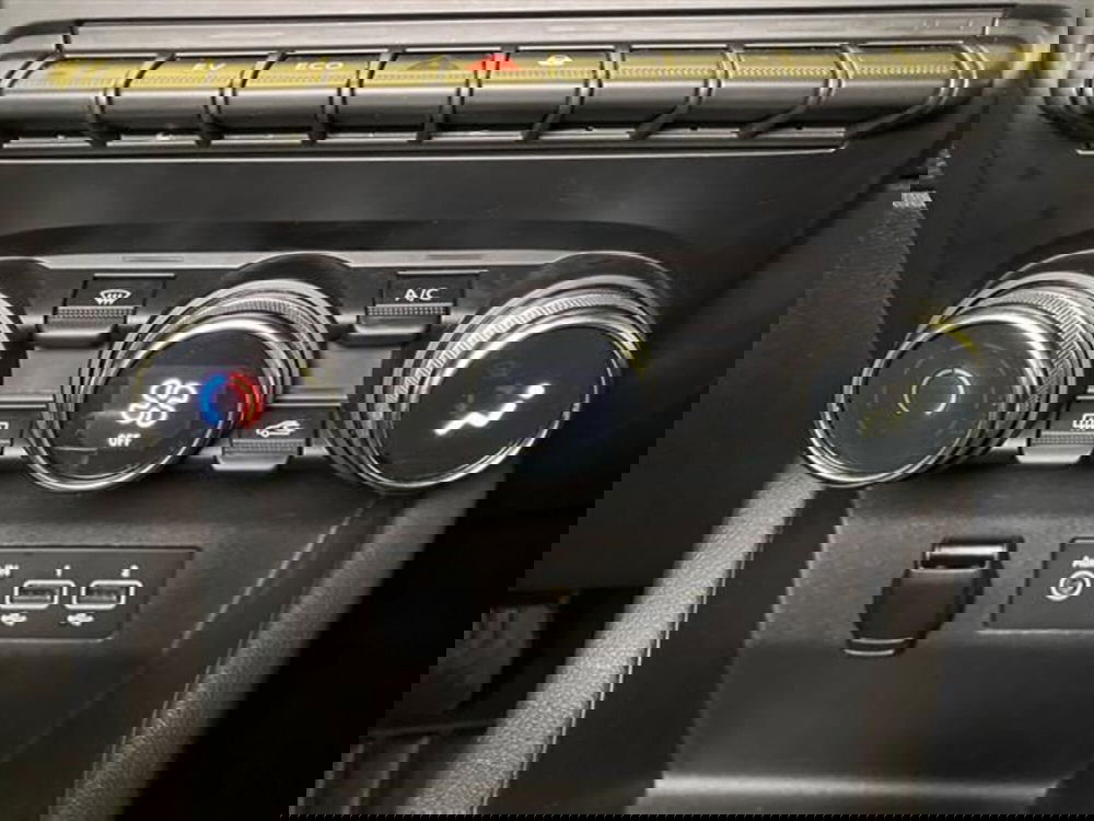 Renault Clio usata a Como (19)