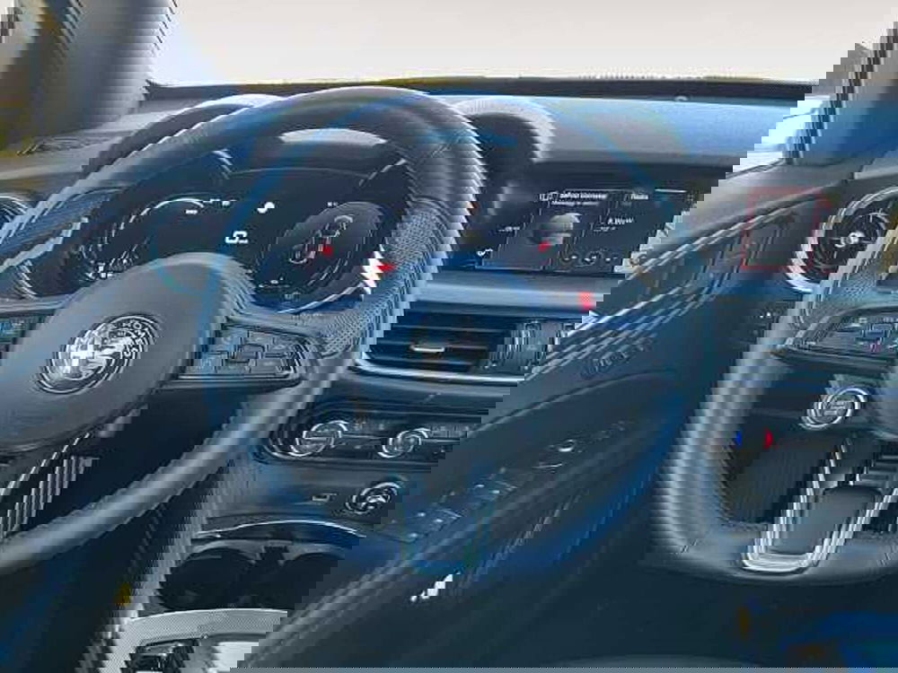 Alfa Romeo Stelvio usata a Treviso (9)