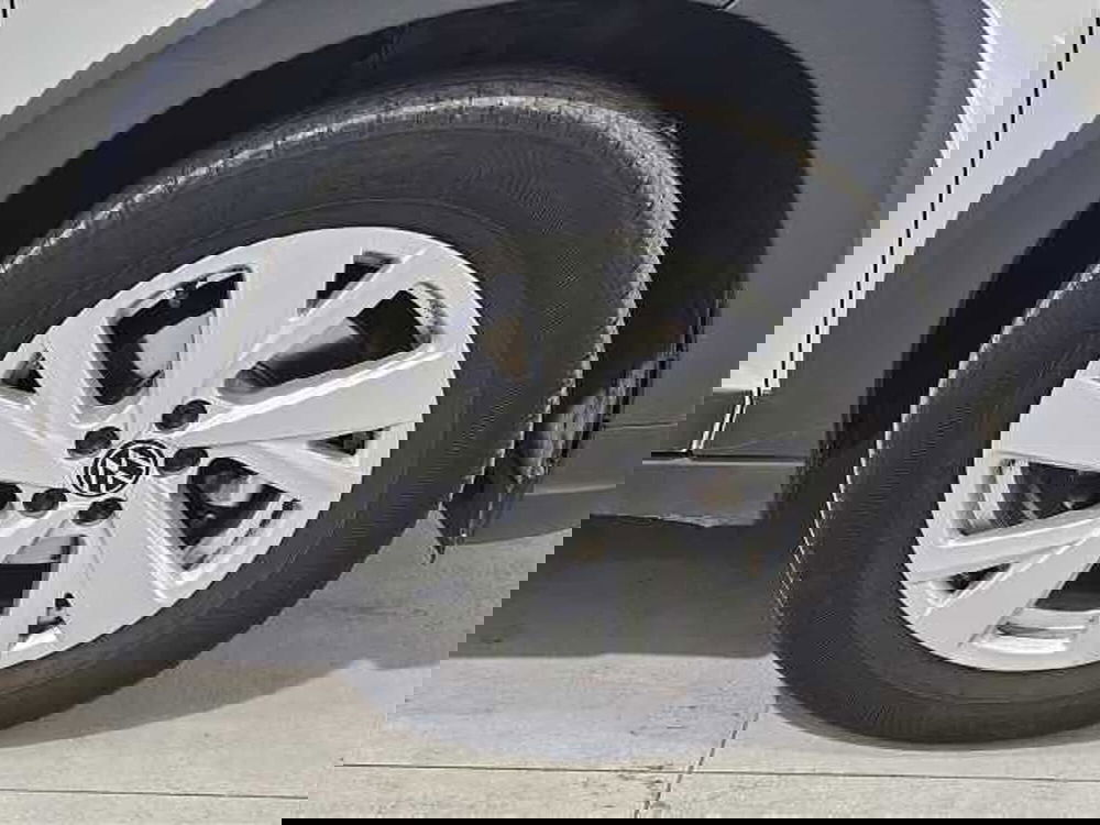 Volkswagen Taigo usata a Lecco (18)