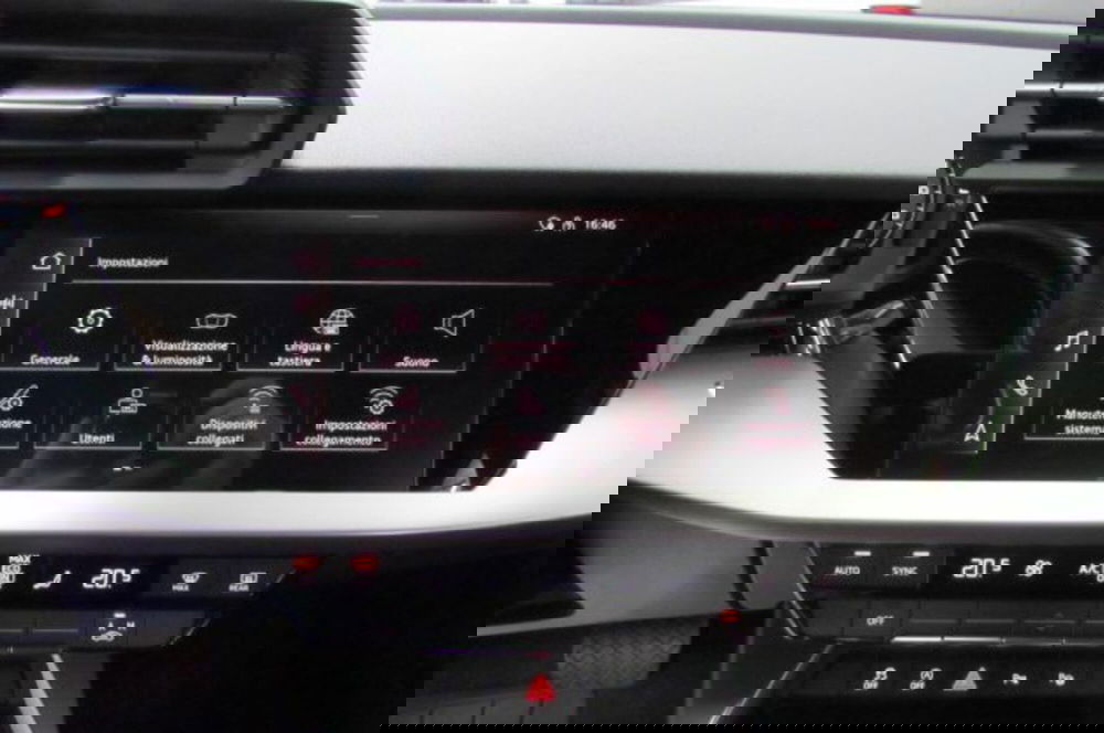 Audi A3 Sportback usata a Milano (9)