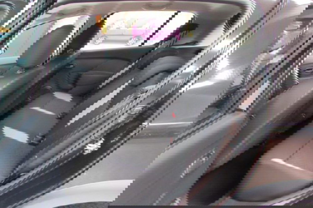 Dacia Sandero usata a Milano (13)