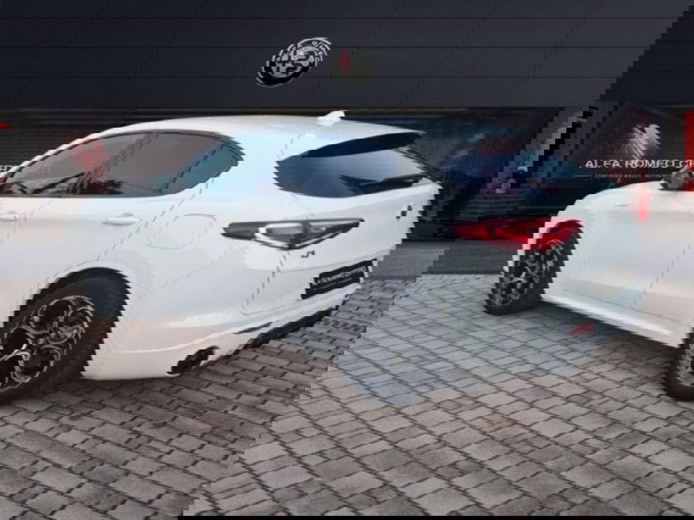 Alfa Romeo Stelvio usata a Monza e Brianza (7)