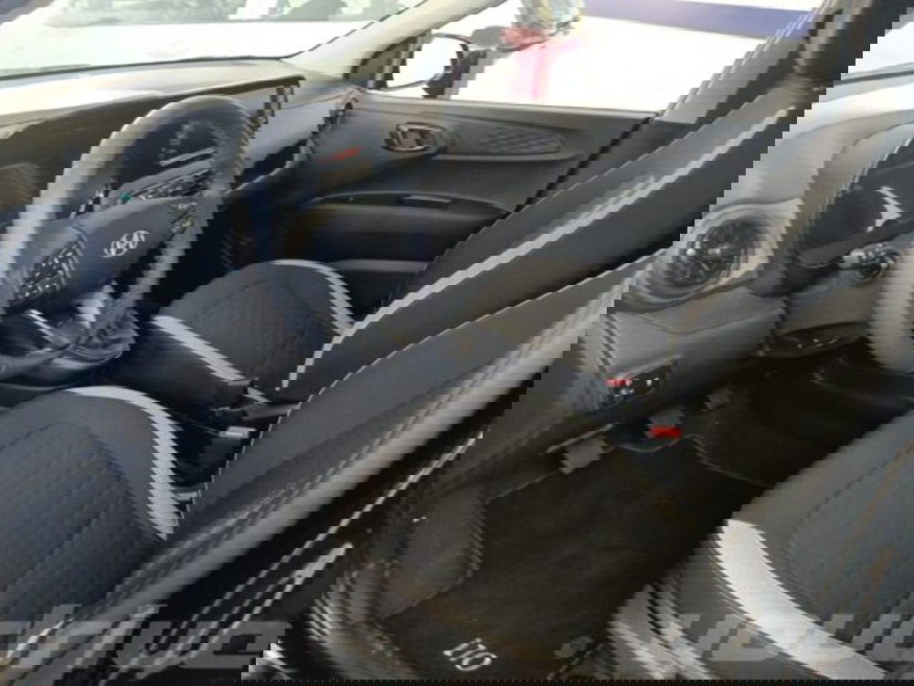 Hyundai i10 nuova a Napoli (8)