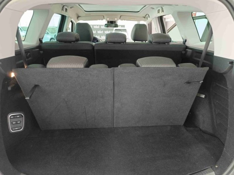 Renault Grand Scénic usata a Catania (12)