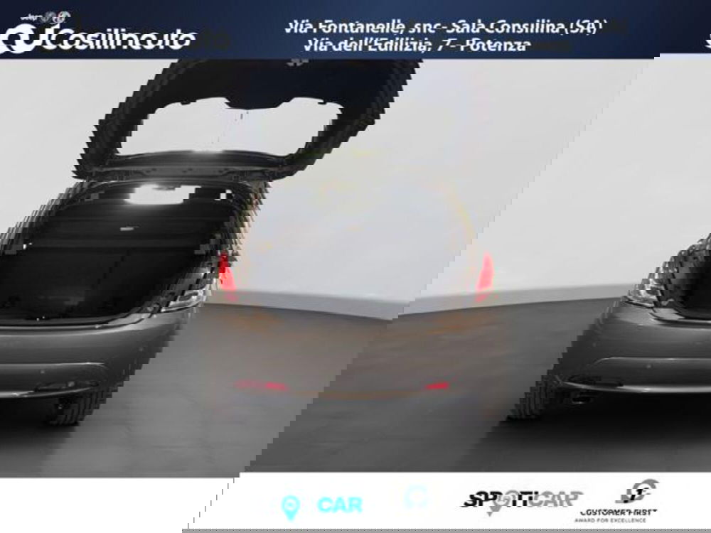 Lancia Ypsilon usata a Salerno (18)