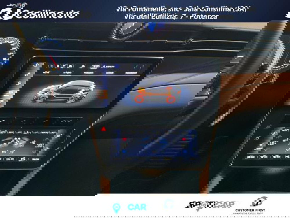 Maserati Grecale usata a Salerno (13)