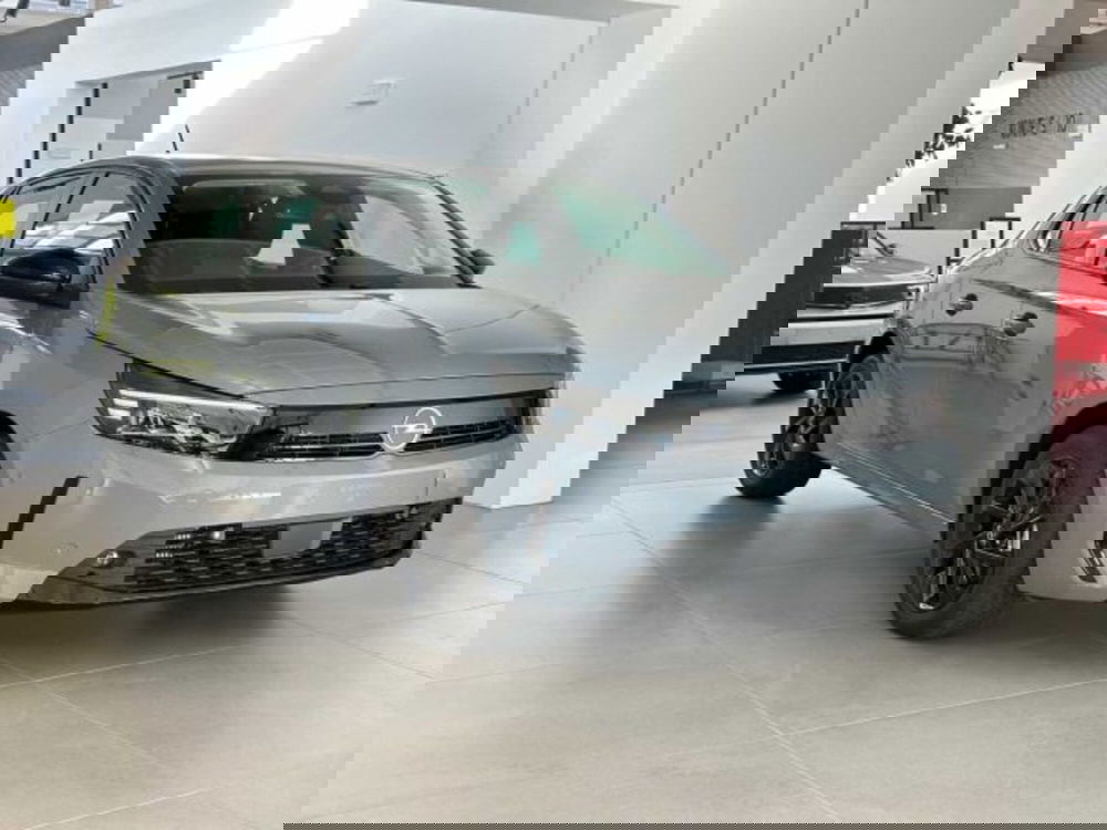 Opel Corsa nuova a Sondrio (7)