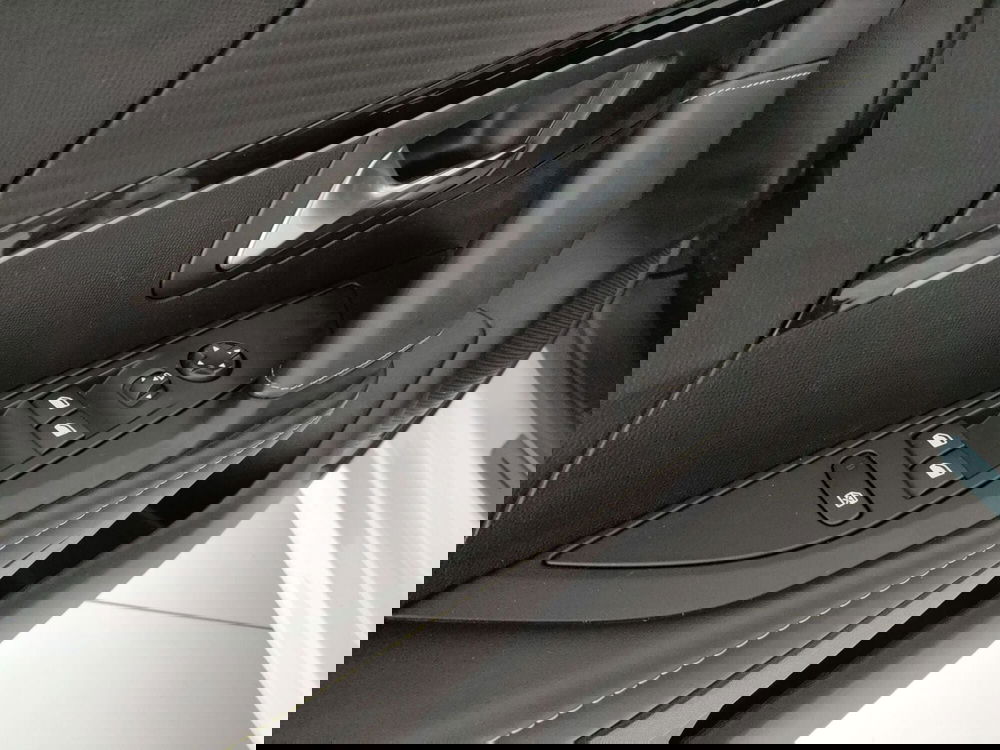 Peugeot 208 usata a Caserta (20)