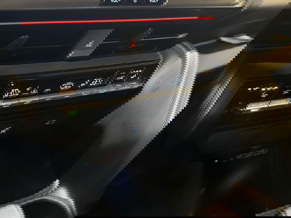 Toyota Toyota C-HR usata a Brescia (11)