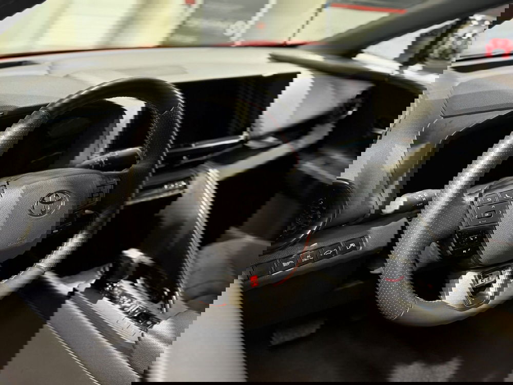 Toyota Toyota C-HR usata a Brescia (6)