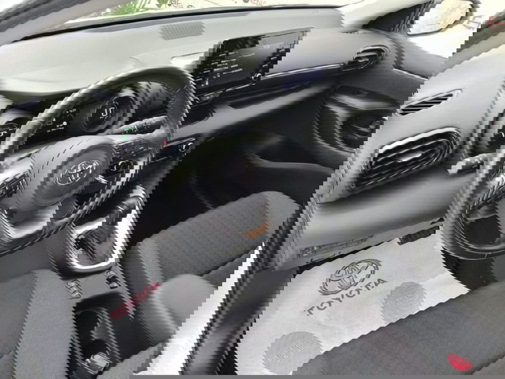 Toyota Yaris Cross usata a Cagliari (12)