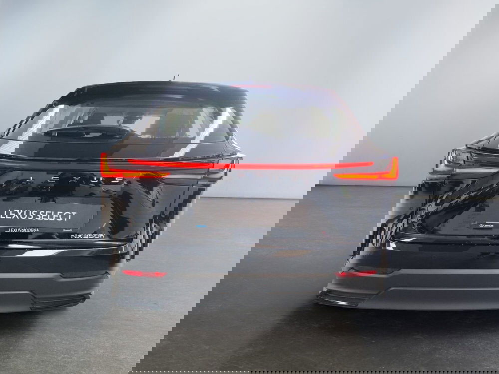 Lexus NX usata a Modena (5)