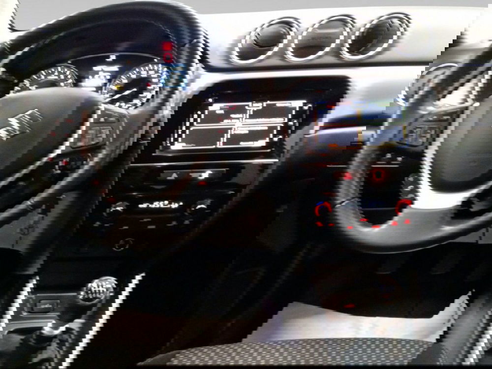 Suzuki Vitara usata a Pisa (11)