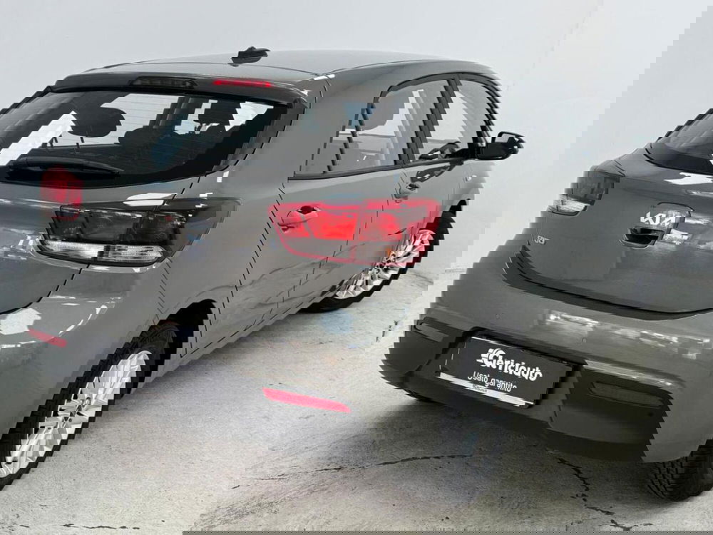 Kia Rio usata a Como (2)