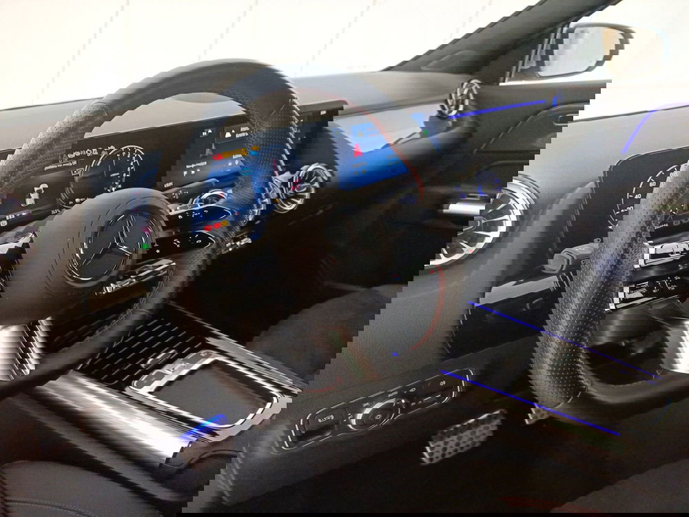 Mercedes-Benz GLA SUV usata a Bari (5)