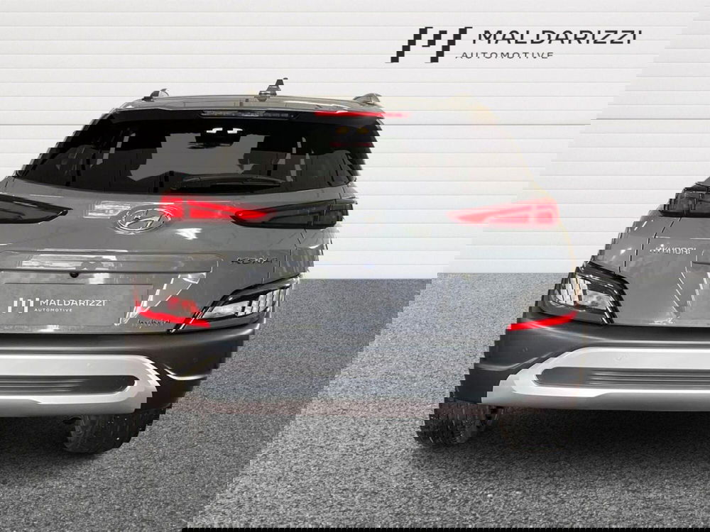 Hyundai Kona usata a Bari (6)