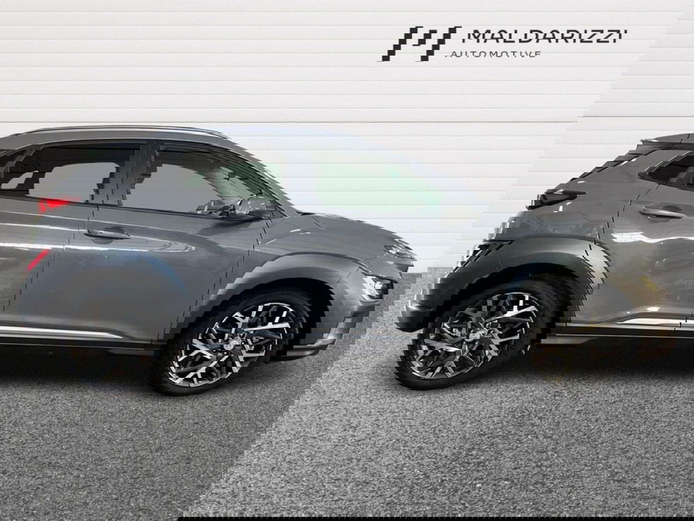 Hyundai Kona usata a Bari (9)