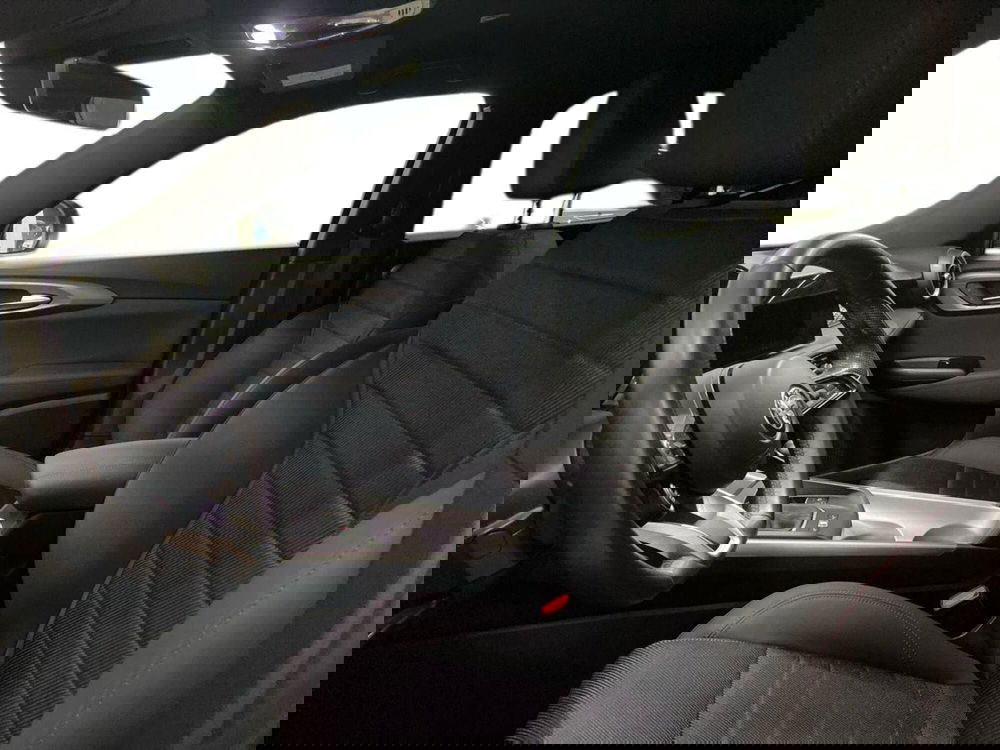 Alfa Romeo Tonale usata a Bari (7)