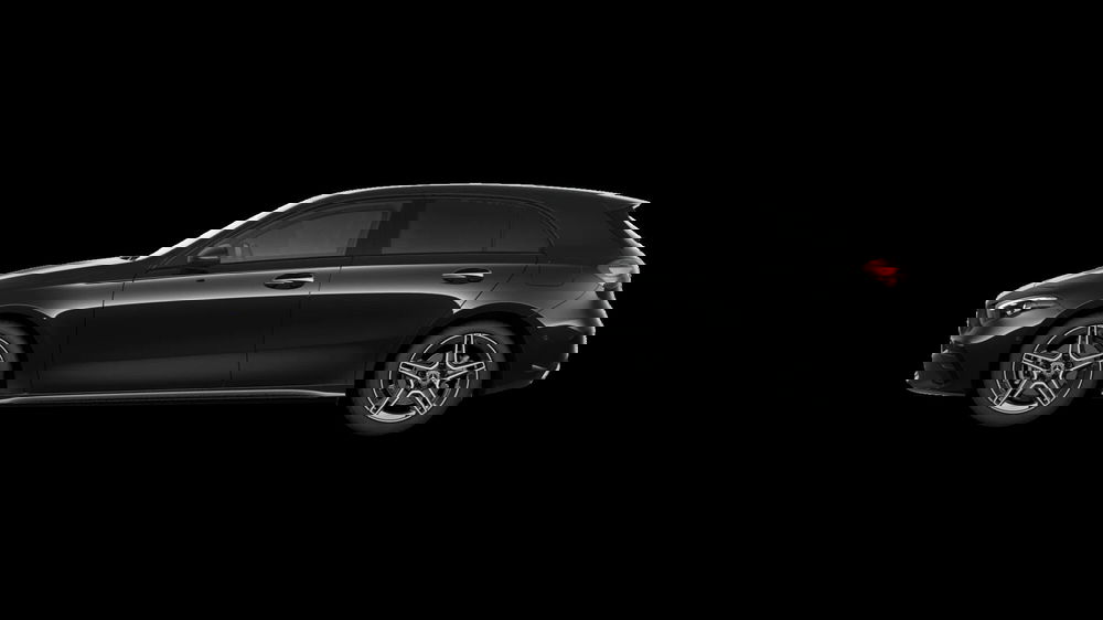 Mercedes-Benz Classe A nuova a Milano (2)