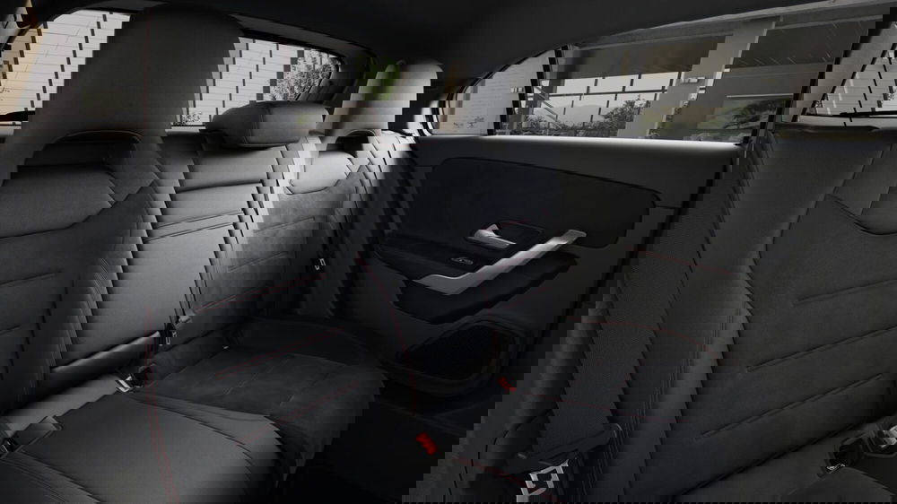 Mercedes-Benz Classe A nuova a Monza e Brianza (6)