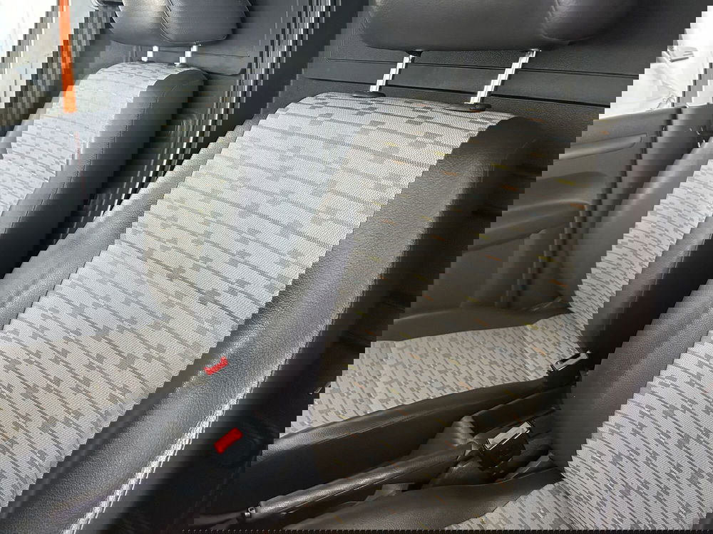 Volkswagen Caddy usata a Ferrara (10)