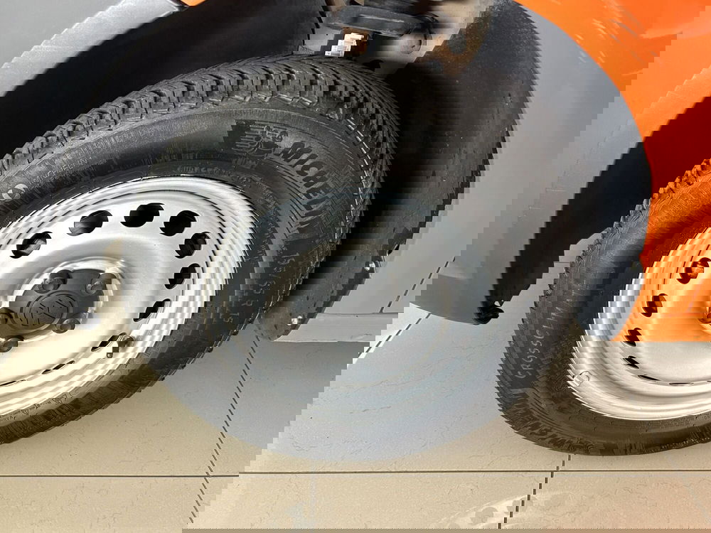 Volkswagen Caddy usata a Ferrara (7)