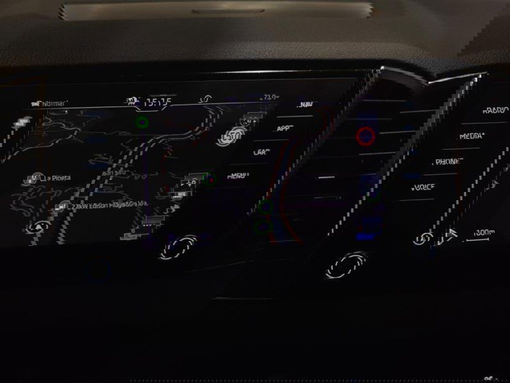 Skoda Karoq usata a Genova (15)