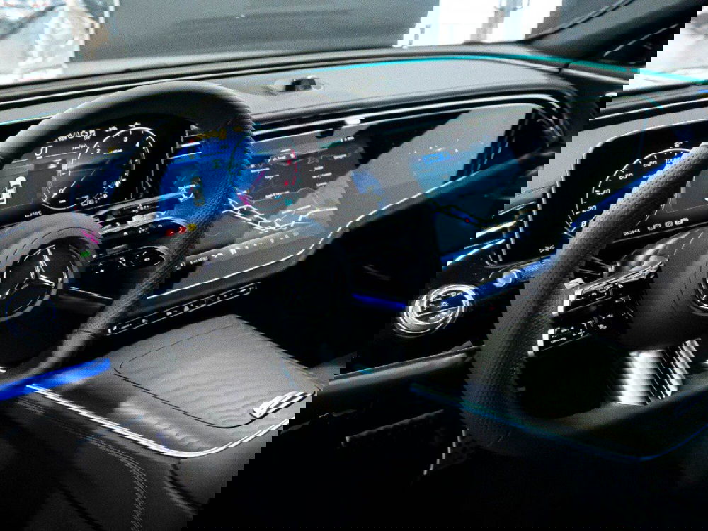 Mercedes-Benz Classe E nuova a Macerata (13)