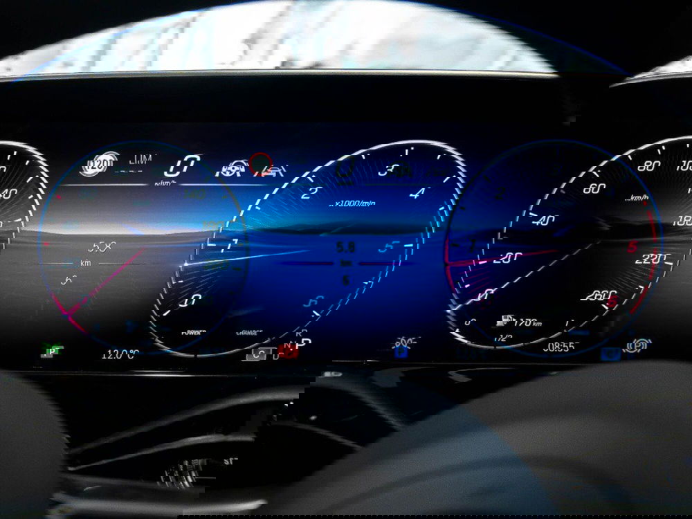 Mercedes-Benz Classe E nuova a Macerata (14)