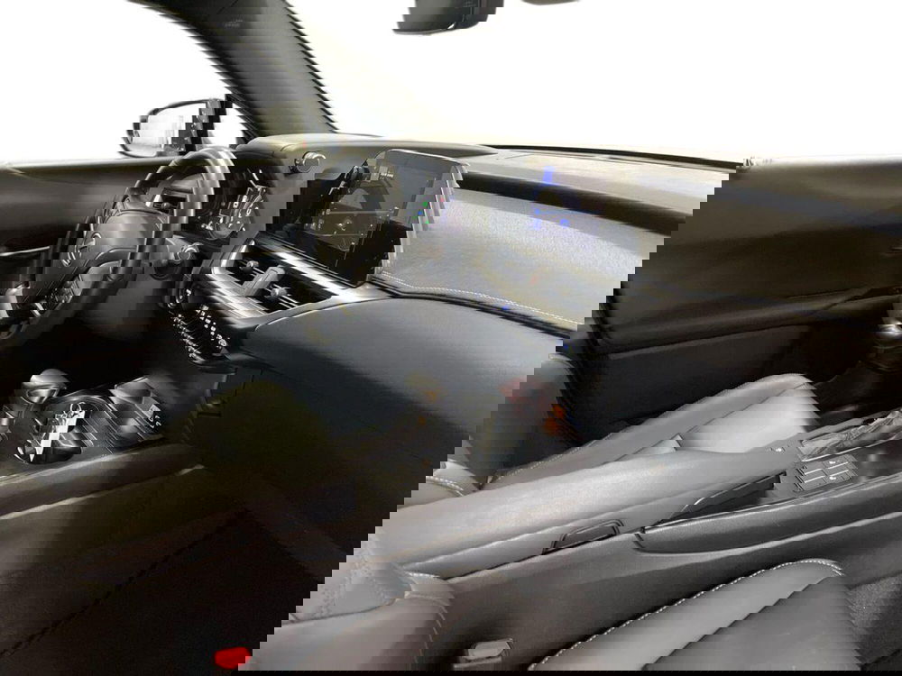 Lexus UX usata a Macerata (12)