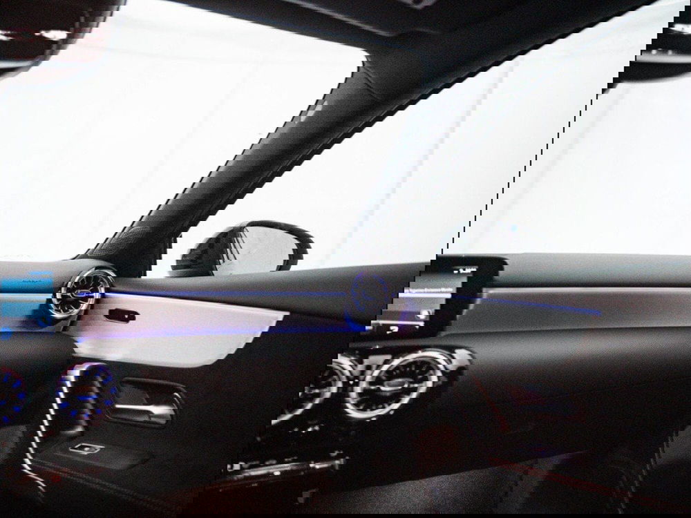 Mercedes-Benz Classe A Sedan nuova a Macerata (13)