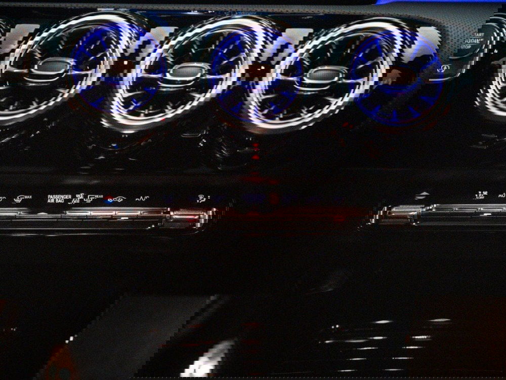 Mercedes-Benz Classe A Sedan nuova a Macerata (14)