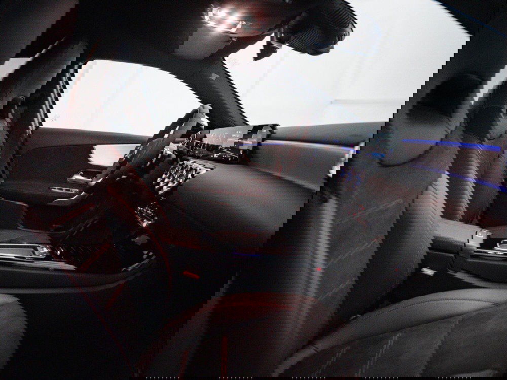 Mercedes-Benz Classe A Sedan nuova a Macerata (19)