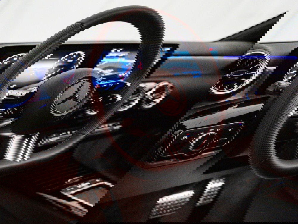 Mercedes-Benz Classe A nuova a Macerata (11)