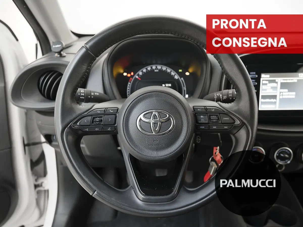 Toyota Aygo X usata a Prato (10)