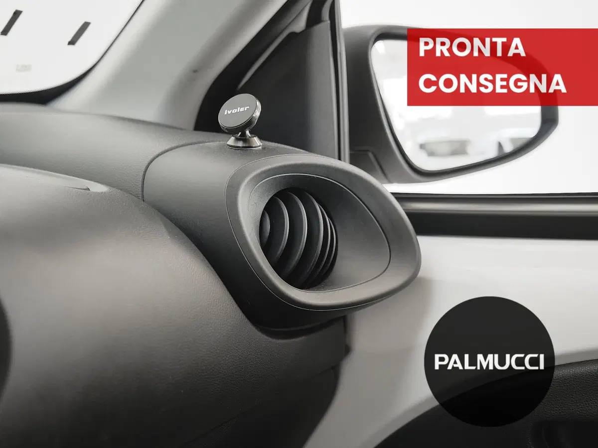 Toyota Aygo X usata a Prato (15)