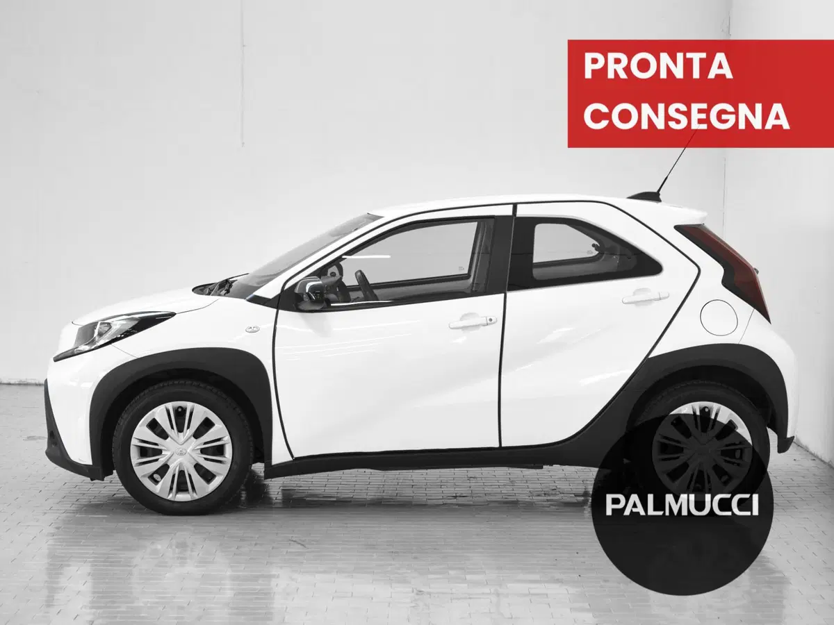 Toyota Aygo X usata a Prato (4)