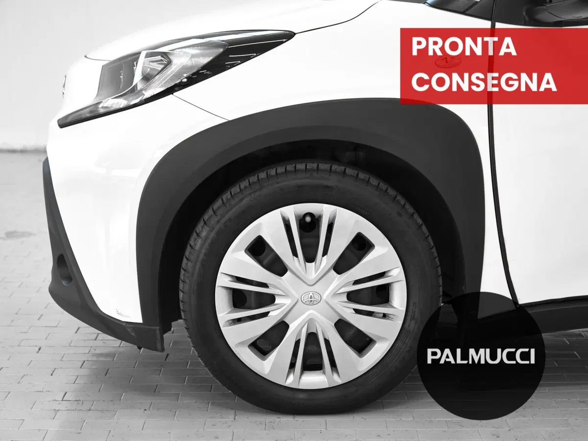 Toyota Aygo X usata a Prato (6)