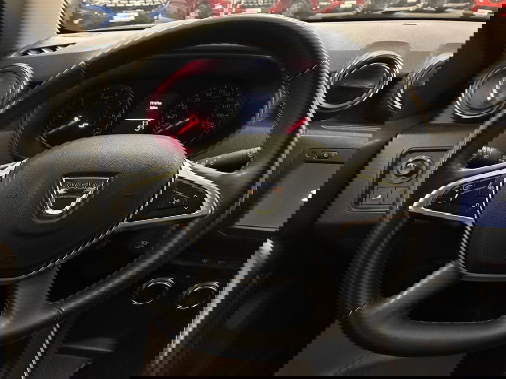 Dacia Duster usata a Brescia (17)