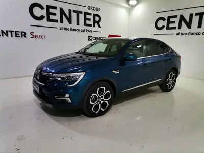 Renault Arkana Hybrid E-Tech 145 CV Techno del 2023 usata a Salerno