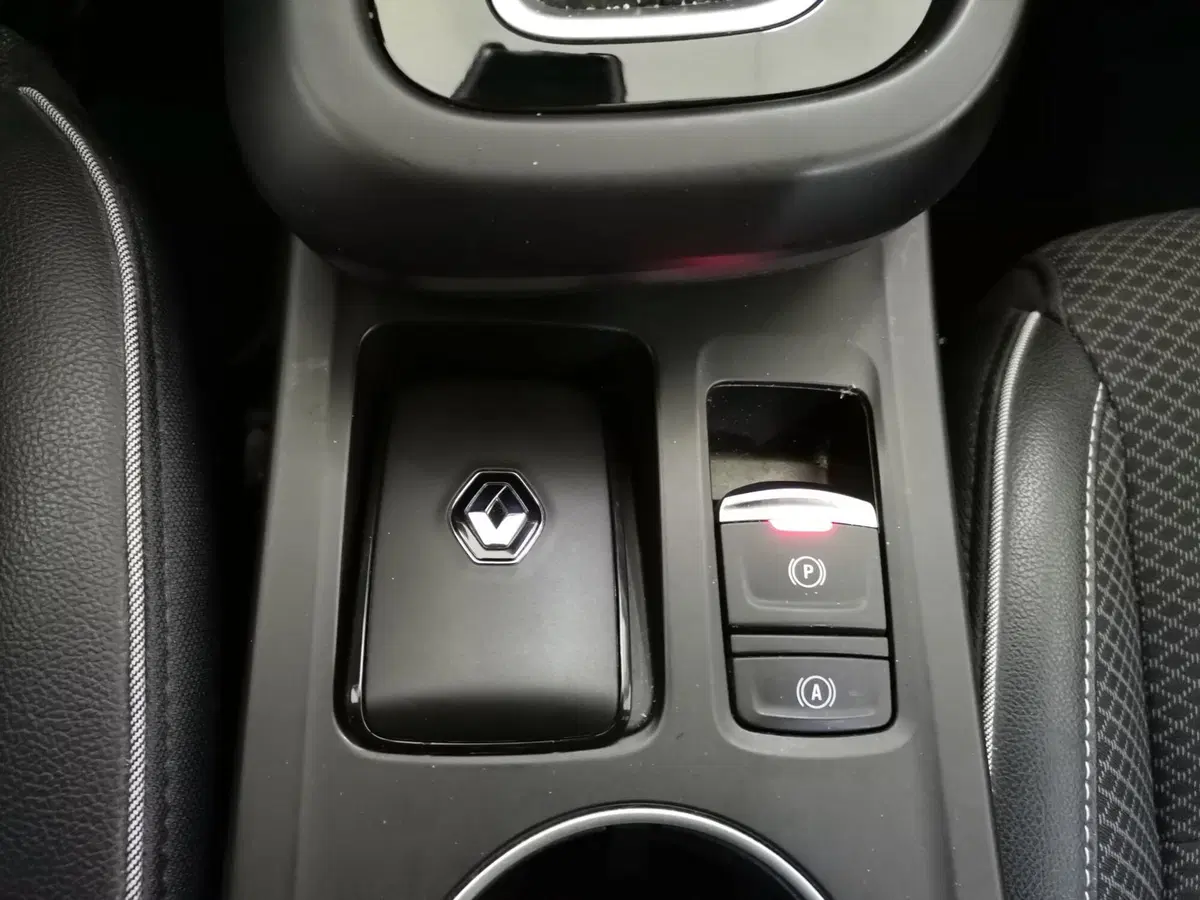 Renault Arkana usata a Salerno (18)