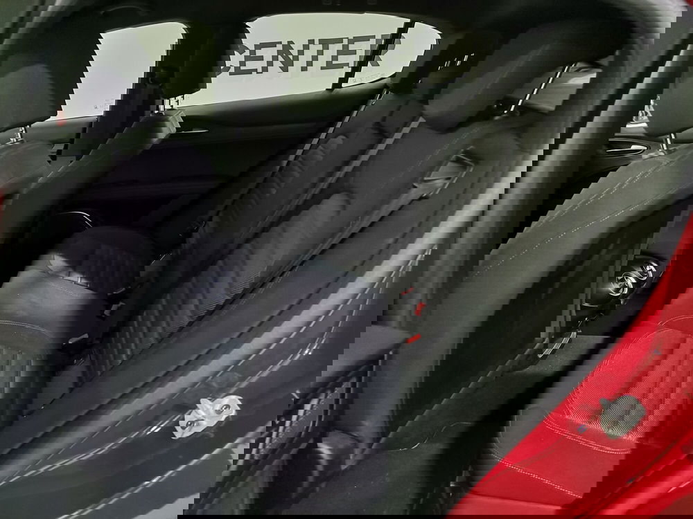 Alfa Romeo Stelvio usata a Salerno (10)