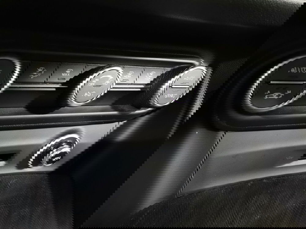 Alfa Romeo Stelvio usata a Salerno (15)