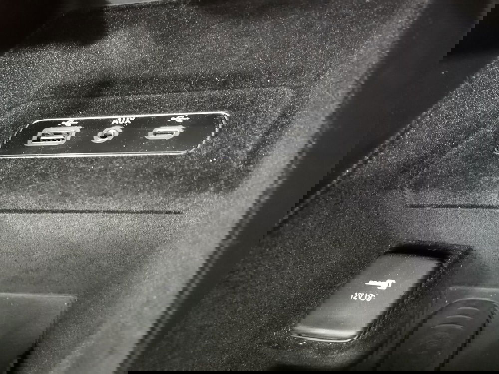 Alfa Romeo Stelvio usata a Salerno (18)