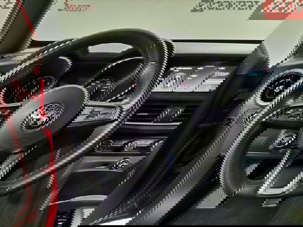 Alfa Romeo Stelvio usata a Salerno (8)