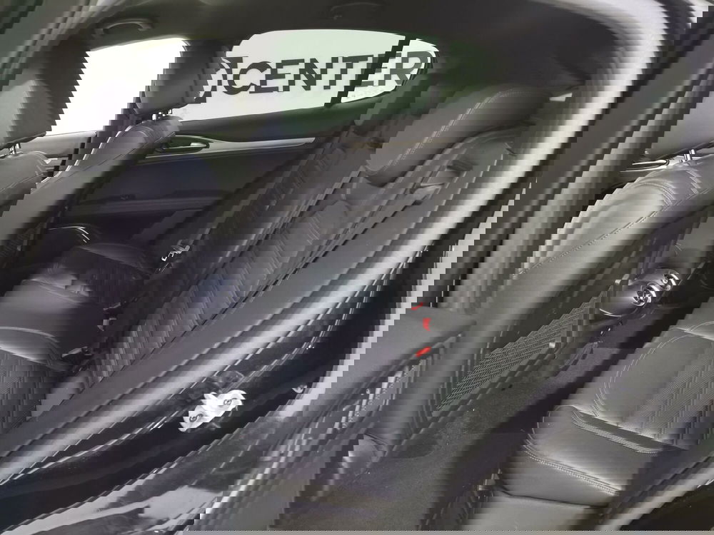 Alfa Romeo Stelvio usata a Salerno (10)