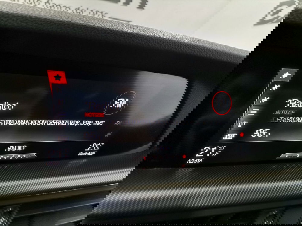 Alfa Romeo Stelvio usata a Salerno (13)