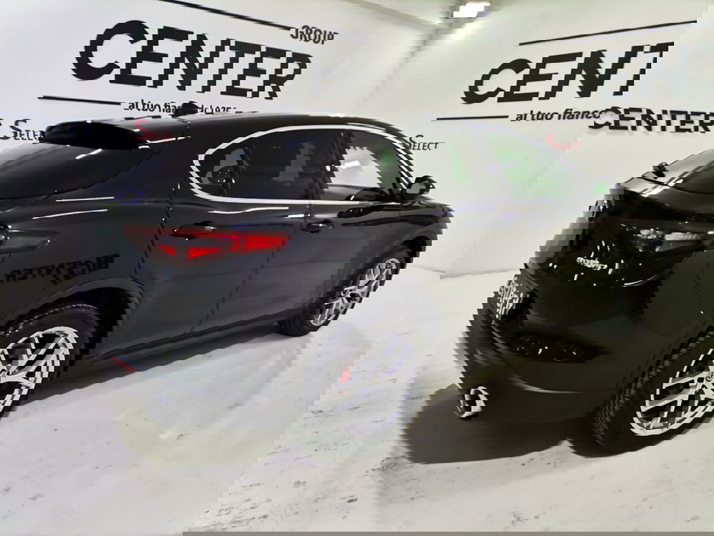 Alfa Romeo Stelvio usata a Salerno (6)
